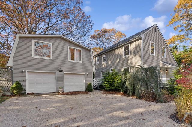 33 Whalers Drive, Sag Harbor, NY 11963