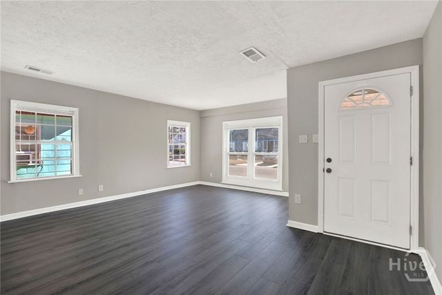 406 Mckenzie Place, Savannah, GA 31405