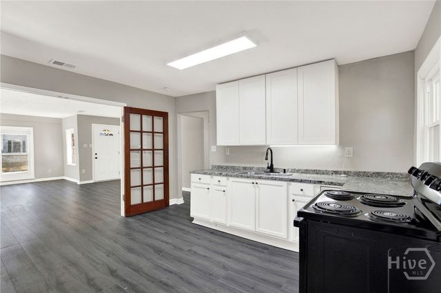 406 Mckenzie Place, Savannah, GA 31405