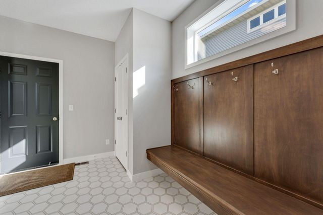 7660 Waverly Avenue, Shakopee, MN 55379