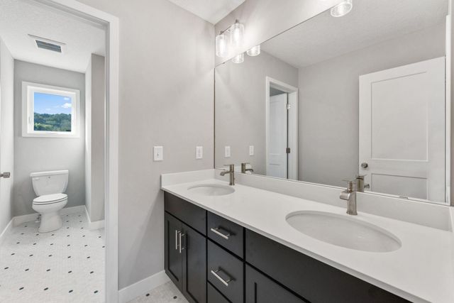 7660 Waverly Avenue, Shakopee, MN 55379