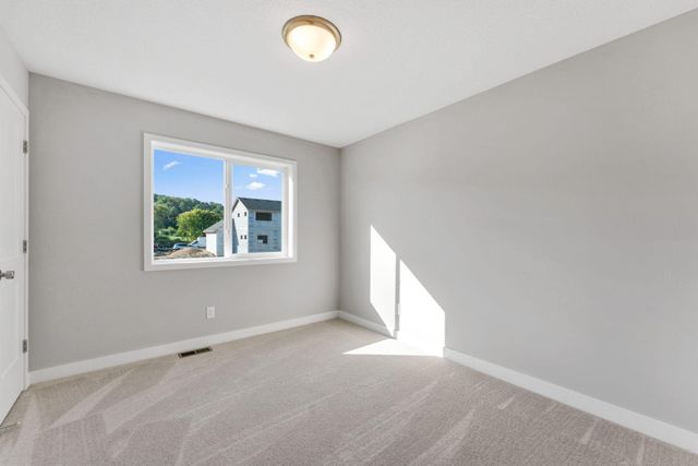 7660 Waverly Avenue, Shakopee, MN 55379