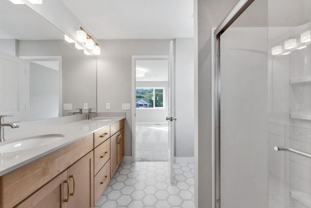 7660 Waverly Avenue, Shakopee, MN 55379