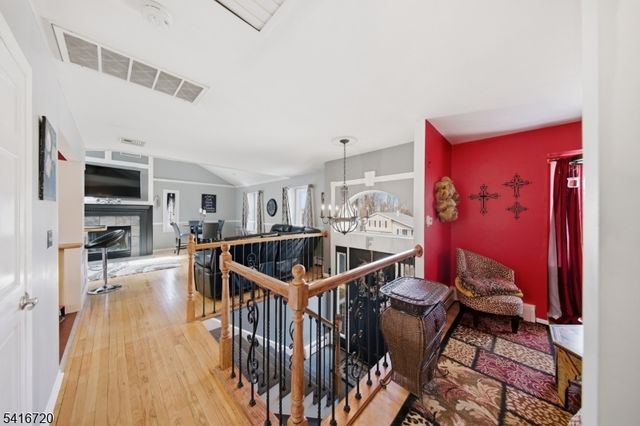 4 Shelley Ct, Sparta Twp., NJ 07871