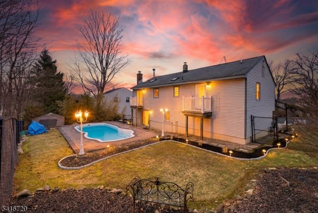 4 Shelley Ct, Sparta Twp., NJ 07871