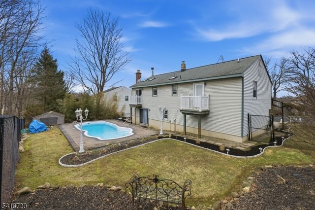 4 Shelley Ct, Sparta Twp., NJ 07871