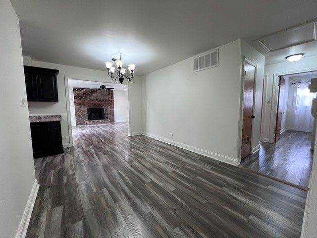 1216 Carswell Avenue 1216, Elk Grove Village, IL 60007