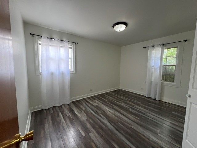 1216 Carswell Avenue 1216, Elk Grove Village, IL 60007