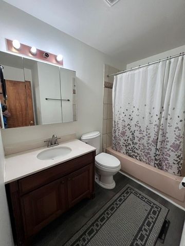 1216 Carswell Avenue 1216, Elk Grove Village, IL 60007