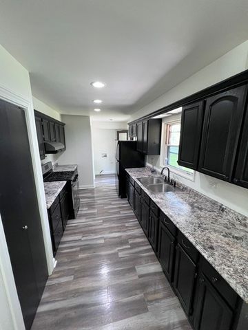 1216 Carswell Avenue 1216, Elk Grove Village, IL 60007