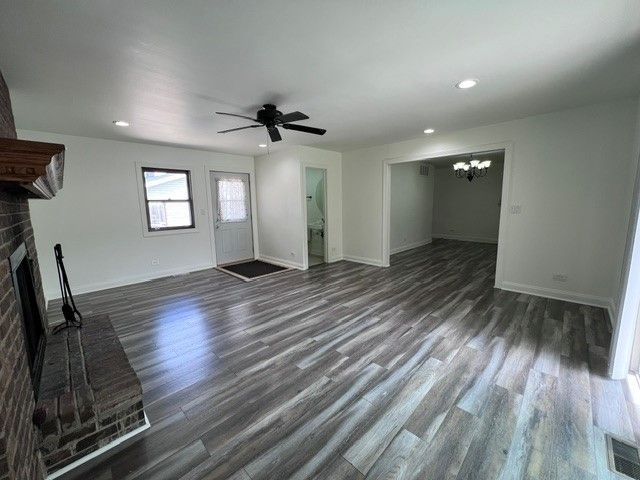 1216 Carswell Avenue 1216, Elk Grove Village, IL 60007