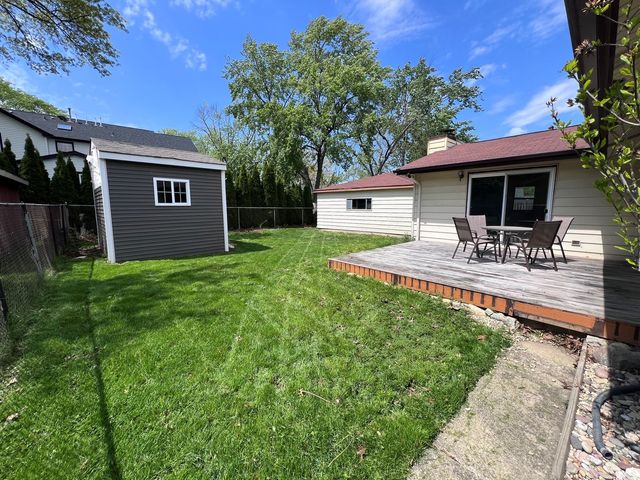 1216 Carswell Avenue 1216, Elk Grove Village, IL 60007