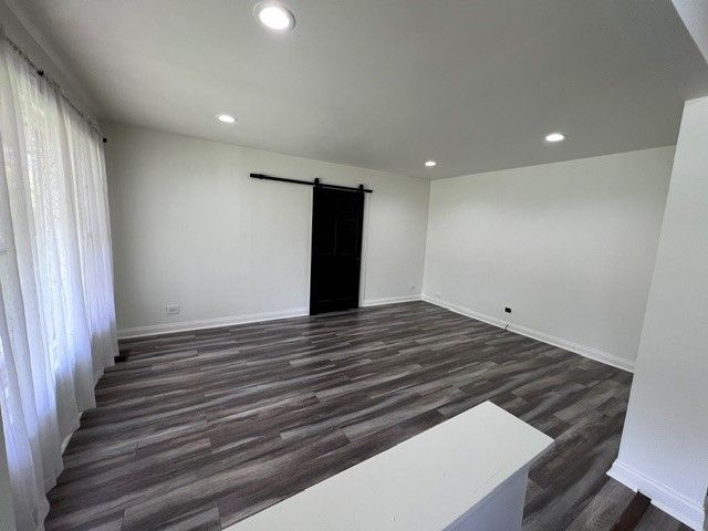 1216 Carswell Avenue 1216, Elk Grove Village, IL 60007