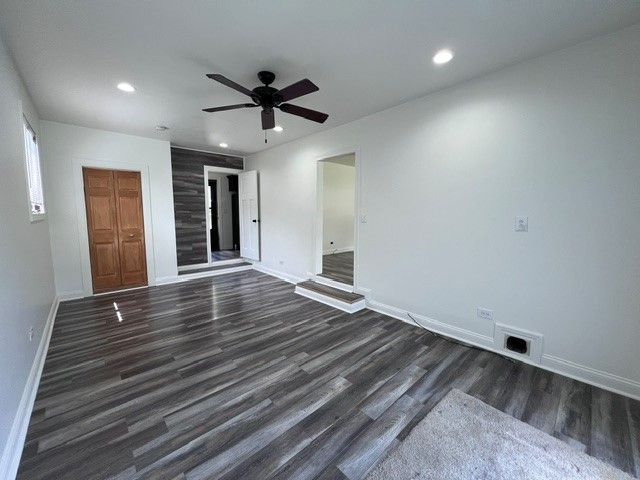 1216 Carswell Avenue 1216, Elk Grove Village, IL 60007