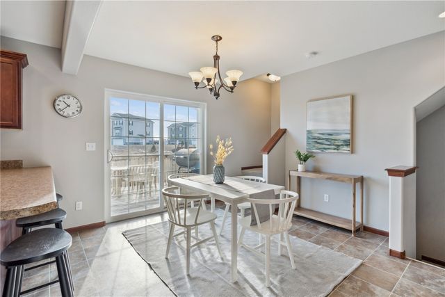 107 Woodstone Lane SW, Cedar Rapids, IA 52404