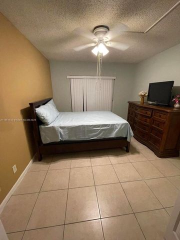 229 Windsor K, West Palm Beach, FL 33417