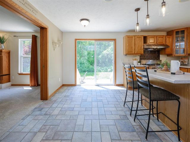 1042 Hunter Ridge, Battle Creek, MI 49017