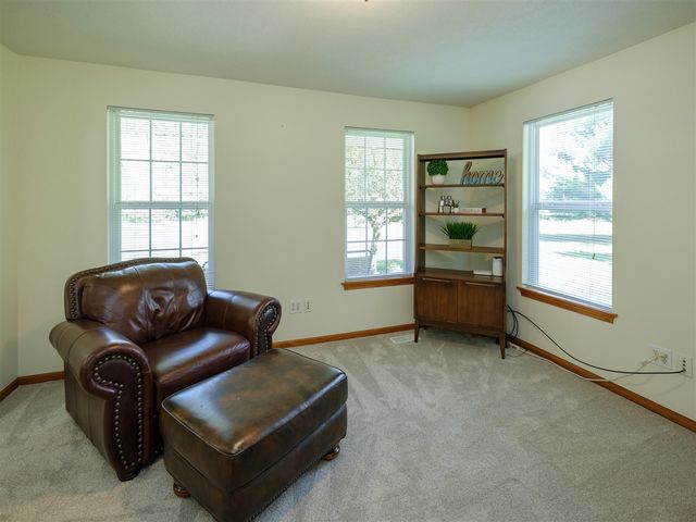 1042 Hunter Ridge, Battle Creek, MI 49017