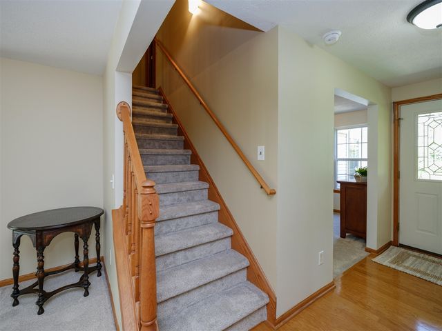 1042 Hunter Ridge, Battle Creek, MI 49017