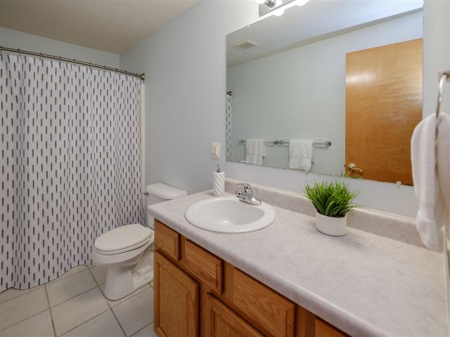1042 Hunter Ridge, Battle Creek, MI 49017