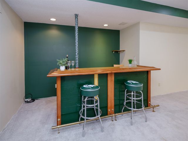 1042 Hunter Ridge, Battle Creek, MI 49017