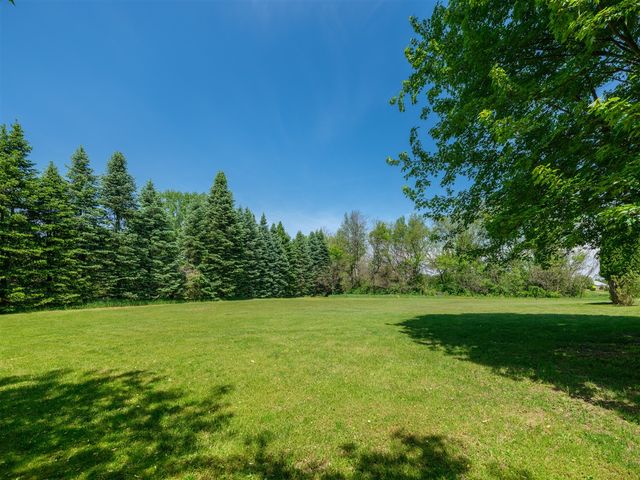1042 Hunter Ridge, Battle Creek, MI 49017