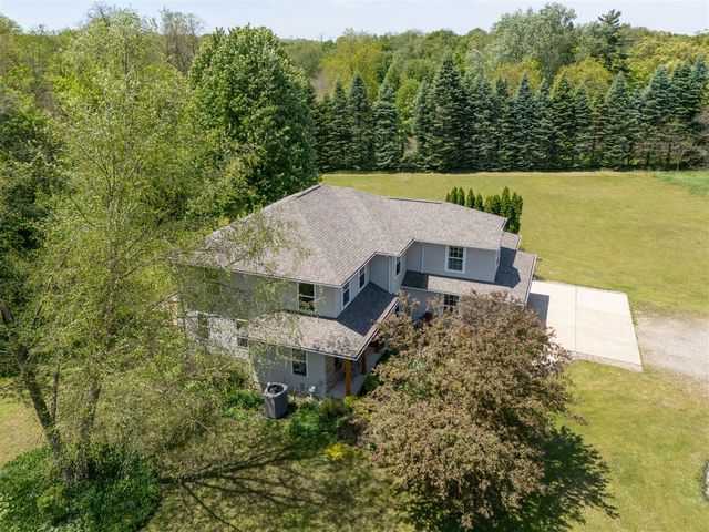 1042 Hunter Ridge, Battle Creek, MI 49017