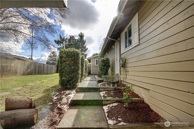 412 105th Street SW, Everett, WA 98204