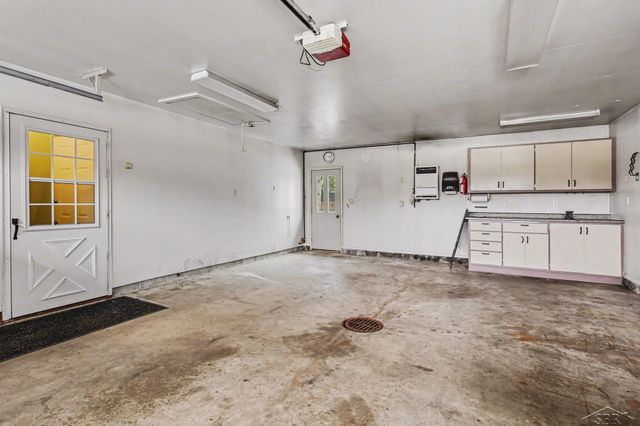 1587 N Knight Road, Essexville, MI 48732