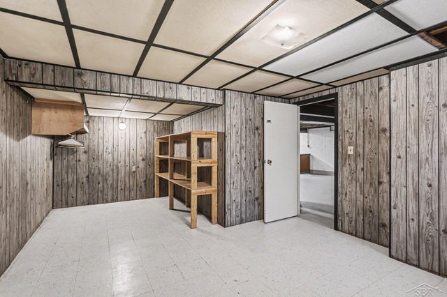 1587 N Knight Road, Essexville, MI 48732