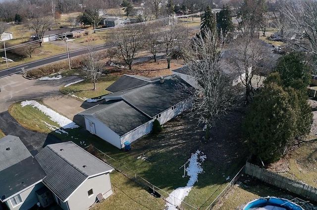 1587 N Knight Road, Essexville, MI 48732