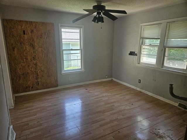 3215 SW 7th Street, Des Moines, IA 50315