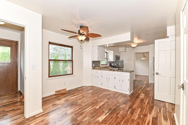 4930 Saxony LANE, Greendale, WI 53129