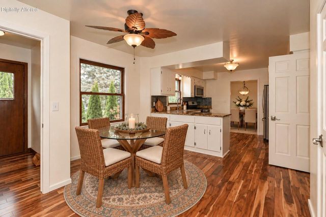 4930 Saxony LANE, Greendale, WI 53129
