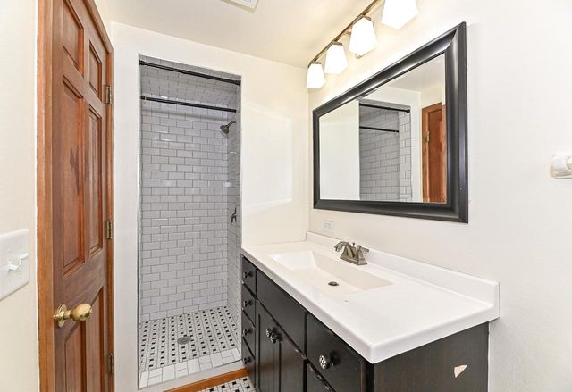 4930 Saxony LANE, Greendale, WI 53129