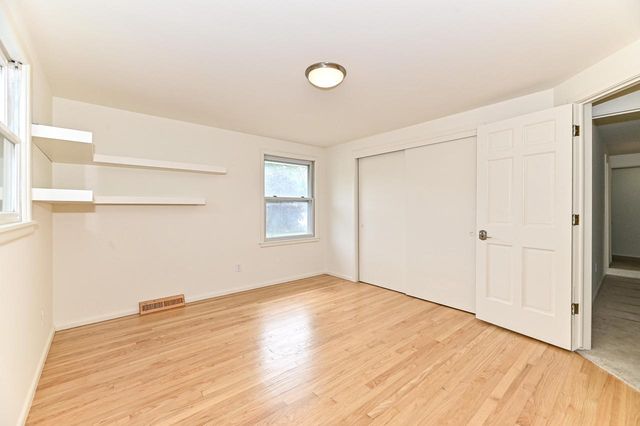 4930 Saxony LANE, Greendale, WI 53129