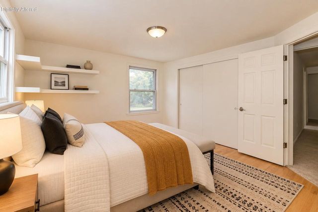 4930 Saxony LANE, Greendale, WI 53129