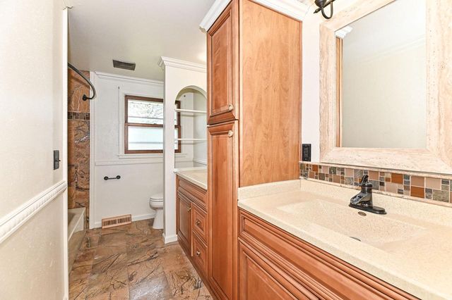 4930 Saxony LANE, Greendale, WI 53129