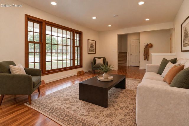 4930 Saxony LANE, Greendale, WI 53129