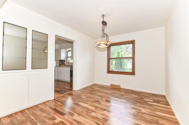 4930 Saxony LANE, Greendale, WI 53129