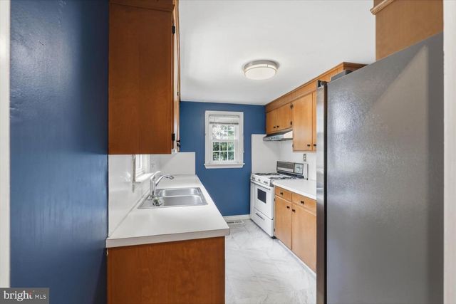 849 FOUNTAIN AVE, Lancaster, PA 17601