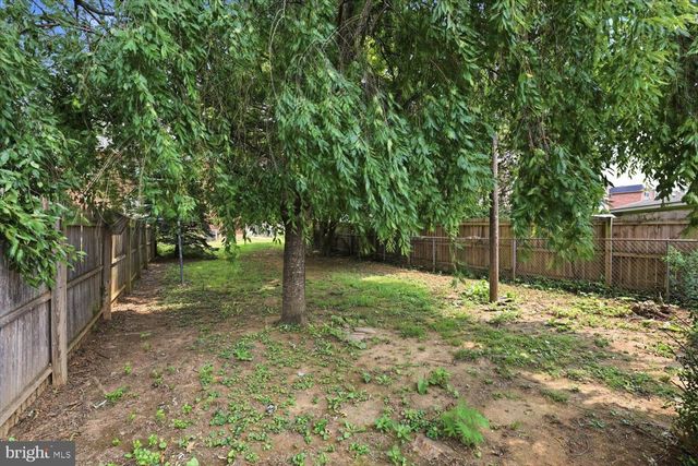 849 FOUNTAIN AVE, Lancaster, PA 17601