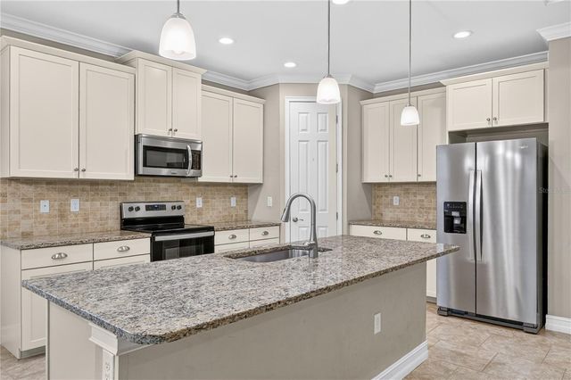 120 VENTOSA PLACE, Nokomis, FL 34275