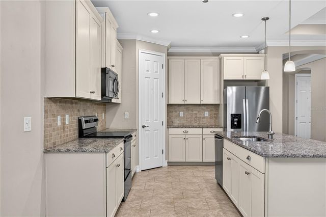 120 VENTOSA PLACE, Nokomis, FL 34275