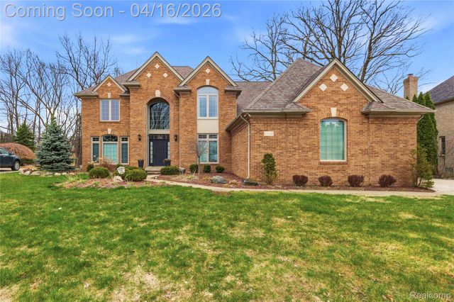 54126 Scarboro Way, Shelby Charter Township, MI 48316
