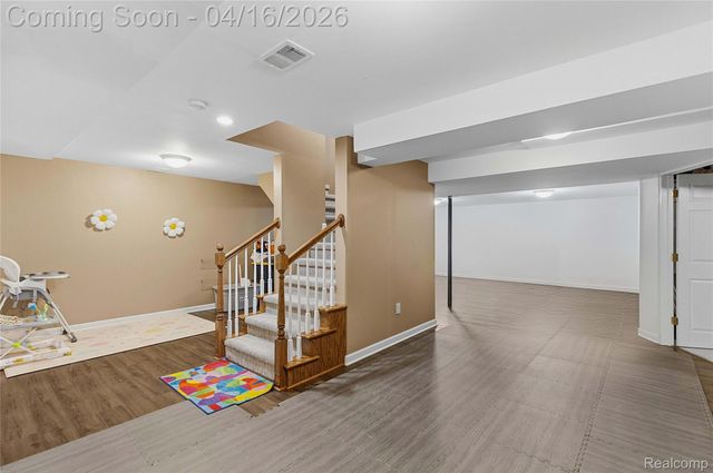 54126 Scarboro Way, Shelby Charter Township, MI 48316