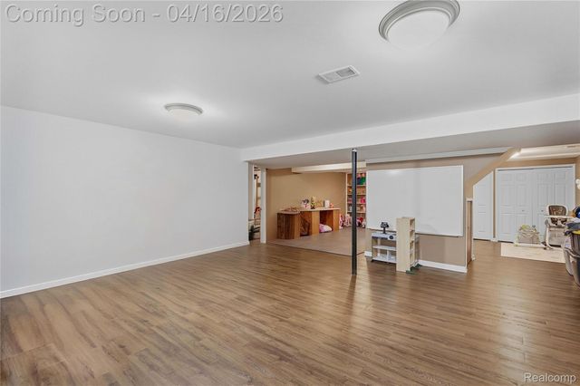 54126 Scarboro Way, Shelby Charter Township, MI 48316
