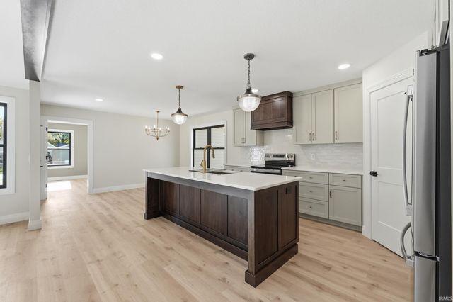 5648 Rothman Road, Fort Wayne, IN 46835