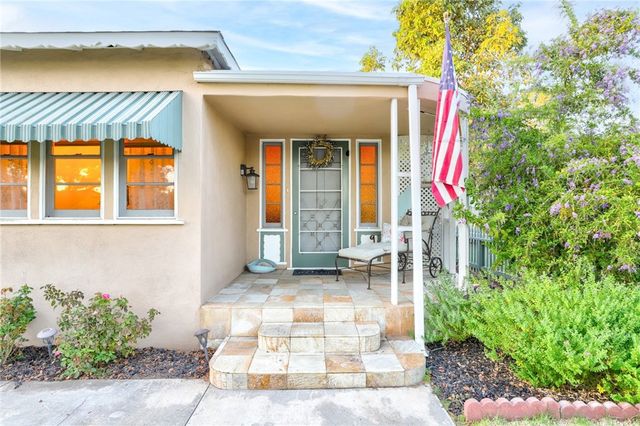 743 E Washington, Orange, CA 92866