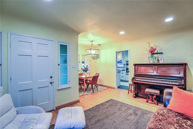743 E Washington, Orange, CA 92866